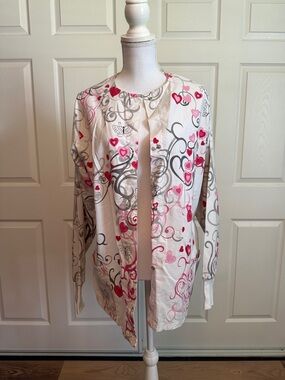 Uniform Advantage White Scrub Jacket with Pink and Gray Heart Print